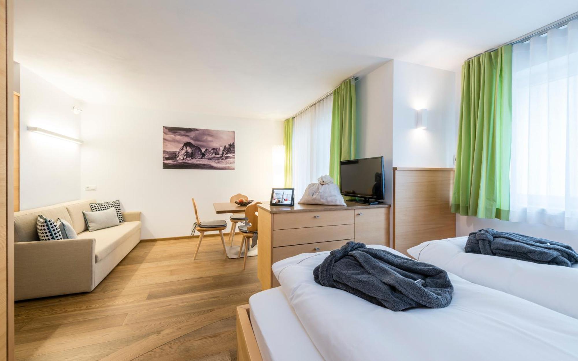 Avita - Suites To Relax Ortisei Zewnętrze zdjęcie
